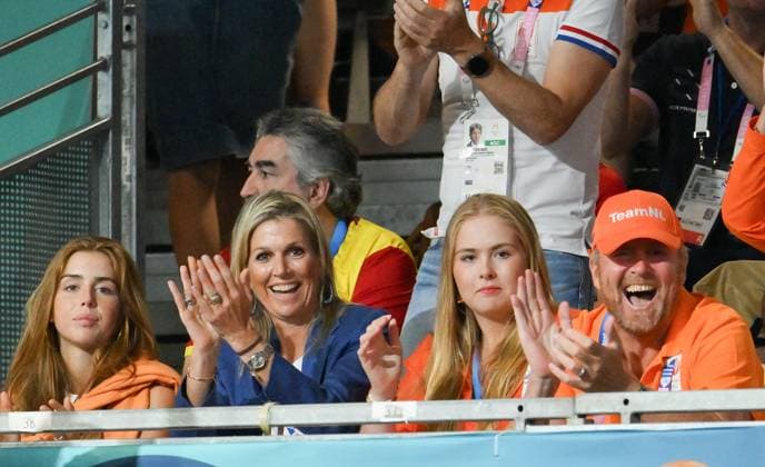 Paris 2024 - Handball - Dutch Royals In The Stands (L to R) Princess Alexia of the Netherlands, Queen Maxima of the Netherlands, Princess Catharina-Amalia of the Netherlands and King Willem-Alexander of the Netherlands at the handball match between Netherlands and Spain on Day 4 of the Paris 2024 Summer Olympic Games at South Paris Arena on July 30, 2024 in Paris, France. Photo by Robin Utrecht ABACAPRESS.COM Paris France  Copyright: xZabulonxLaurent ABACAx