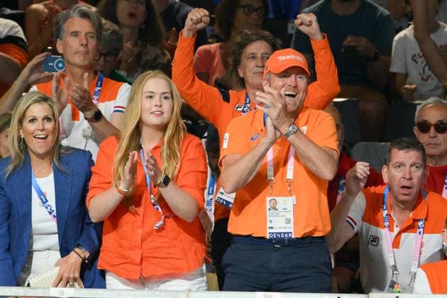 Paris 2024 - Handball - Dutch Royals In The Stands (L to R) Queen Maxima of the Netherlands, Princess Catharina-Amalia of the Netherlands and King Willem-Alexander of the Netherlands at the handball match between Netherlands and Spain on Day 4 of the Paris 2024 Summer Olympic Games at South Paris Arena on July 30, 2024 in Paris, France. Photo by Robin Utrecht ABACAPRESS.COM Paris France  Copyright: xZabulonxLaurent ABACAx