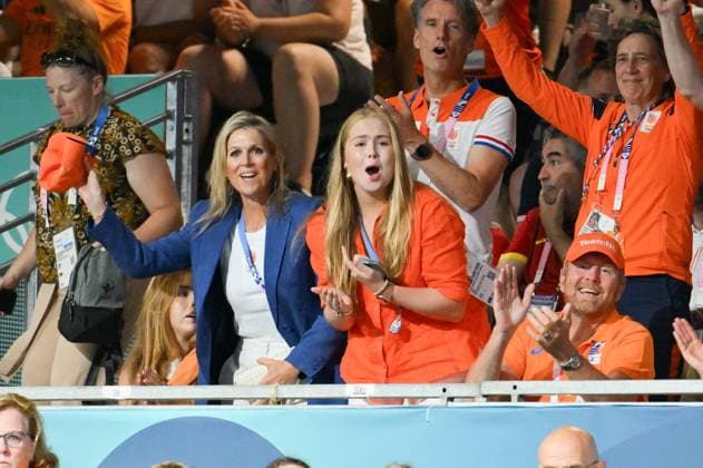 Paris 2024 - Handball - Dutch Royals In The Stands (L to R) Princess Alexia of the Netherlands, Queen Maxima of the Netherlands, Princess Catharina-Amalia of the Netherlands and King Willem-Alexander of the Netherlands at the handball match between Netherlands and Spain on Day 4 of the Paris 2024 Summer Olympic Games at South Paris Arena on July 30, 2024 in Paris, France. Photo by Robin Utrecht ABACAPRESS.COM Paris France  Copyright: xZabulonxLaurent ABACAx