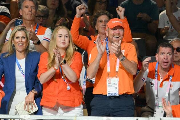 Paris 2024 - Handball - Dutch Royals In The Stands (L to R) Queen Maxima of the Netherlands, Princess Catharina-Amalia of the Netherlands and King Willem-Alexander of the Netherlands at the handball match between Netherlands and Spain on Day 4 of the Paris 2024 Summer Olympic Games at South Paris Arena on July 30, 2024 in Paris, France. Photo by Robin Utrecht ABACAPRESS.COM Paris France  Copyright: xZabulonxLaurent ABACAx