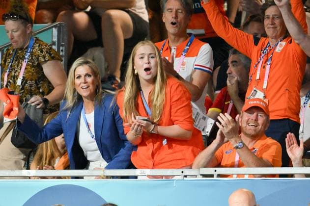 Paris 2024 - Handball - Dutch Royals In The Stands (L to R) Princess Alexia of the Netherlands, Queen Maxima of the Netherlands, Princess Catharina-Amalia of the Netherlands and King Willem-Alexander of the Netherlands at the handball match between Netherlands and Spain on Day 4 of the Paris 2024 Summer Olympic Games at South Paris Arena on July 30, 2024 in Paris, France. Photo by Robin Utrecht ABACAPRESS.COM Paris France  Copyright: xZabulonxLaurent ABACAx