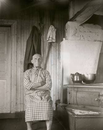 RECORD DATE NOT STATED Wise old woman from Vilhelmina parish, Lapland, 1932. Copyright:xHeritagexArt HeritagexImagesxUnknownx IMAGO, ! ACHTUNG: AUFNAHMEDATUM GESCHÄTZT!  Copyright:HeritagexArt HeritagexImagesxUnknownx IMAGO