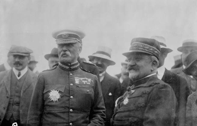 RECORD DATE NOT STATED Gen. Sir John French in Paris, between c1914 and c1915. British officer John Denton Pinkstone French, (1852-1925), who served as the the first Commander-in-Chief of the British Expeditionary Force during World War I, in Paris, France. Copyright:xHeritagexArt HeritagexImagesxBainxNewsxServicex IMAGO, ! ACHTUNG: AUFNAHMEDATUM GESCHÄTZT!  Copyright:HeritagexArt HeritagexImagesxBainxNewsxServicex IMAGO