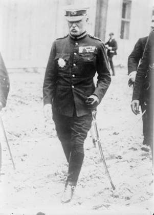 RECORD DATE NOT STATED Gen. Sir J. French in Paris, between c1914 and c1915. British officer John Denton Pinkstone French (1852-1925), who served as the first Commander-in-Chief of the British Expeditionary Force during World War I, in Paris, France. Copyright:xHeritagexArt HeritagexImagesxBainxNewsxServicex IMAGO, ! ACHTUNG: AUFNAHMEDATUM GESCHÄTZT!  Copyright:HeritagexArt HeritagexImagesxBainxNewsxServicex IMAGO
