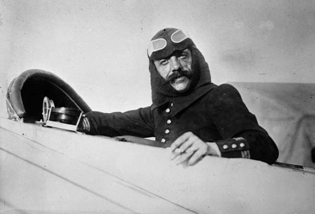 RECORD DATE NOT STATED Capt. Felix of Army Aero. Corps., between c1910 and c1915. Copyright:xHeritagexArt HeritagexImagesxBainxNewsxServicex IMAGO, ! ACHTUNG: AUFNAHMEDATUM GESCHÄTZT!  Copyright:HeritagexArt HeritagexImagesxBainxNewsxServicex IMAGO