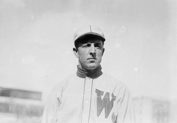 RECORD DATE NOT STATED Wid Conroy, Washington, AL (baseball), 1911. Copyright:xHeritagexArt HeritagexImagesxBainxNewsxServicex IMAGO, ! ACHTUNG: AUFNAHMEDATUM GESCHÄTZT!  Copyright:HeritagexArt HeritagexImagesxBainxNewsxServicex IMAGO