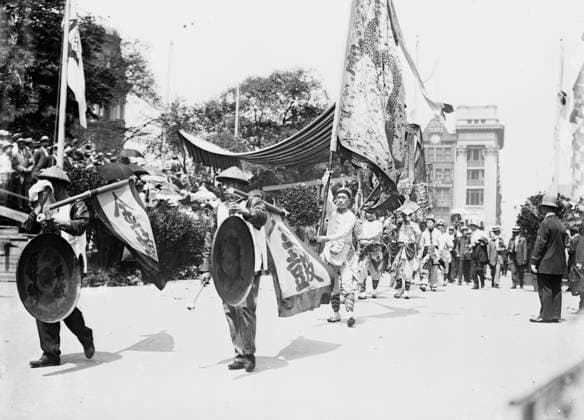 RECORD DATE NOT STATED China in N.Y. 4th of July Parade, 1911. Copyright:xHeritagexArt HeritagexImagesxBainxNewsxServicex IMAGO, ! ACHTUNG: AUFNAHMEDATUM GESCHÄTZT!  Copyright:HeritagexArt HeritagexImagesxBainxNewsxServicex IMAGO