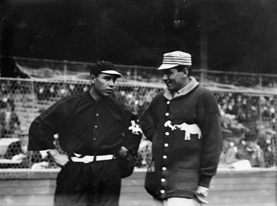 RECORD DATE NOT STATED Chief Meyers, New York, NL & Chief Bender, Philadelphia, AL at World Series (baseball), 1911. Copyright:xHeritagexArt HeritagexImagesxBainxNewsxServicex IMAGO, ! ACHTUNG: AUFNAHMEDATUM GESCHÄTZT!  Copyright:HeritagexArt HeritagexImagesxBainxNewsxServicex IMAGO