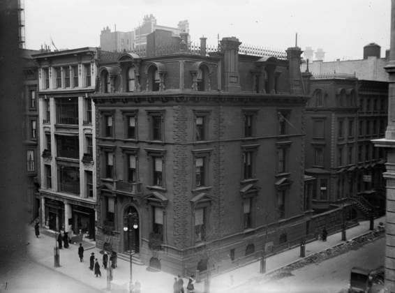 RECORD DATE NOT STATED Helen Gould Shepard s, 579 Fifth Avenue, N.Y.C., between c1910 and c1915. Copyright:xHeritagexArt HeritagexImagesxBainxNewsxServicex IMAGO, ! ACHTUNG: AUFNAHMEDATUM GESCHÄTZT!  Copyright:HeritagexArt HeritagexImagesxBainxNewsxServicex IMAGO