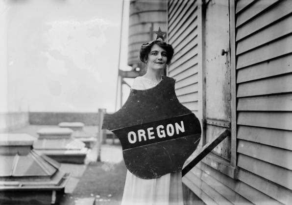 RECORD DATE NOT STATED Margaret Howe Oregon , 1913. Shows actress Margaret Vale Howe, a participant in the suffrage parade in Washington, D.C., March 1913. Copyright:xHeritagexArt HeritagexImagesxBainxNewsxServicex IMAGO, ! ACHTUNG: AUFNAHMEDATUM GESCHÄTZT!  Copyright:HeritagexArt HeritagexImagesxBainxNewsxServicex IMAGO