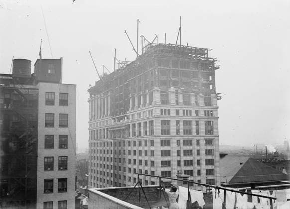 RECORD DATE NOT STATED Consolidated Gas Co. Bldg., between c1910 and c1915. Copyright:xHeritagexArt HeritagexImagesxBainxNewsxServicex IMAGO, ! ACHTUNG: AUFNAHMEDATUM GESCHÄTZT!  Copyright:HeritagexArt HeritagexImagesxBainxNewsxServicex IMAGO