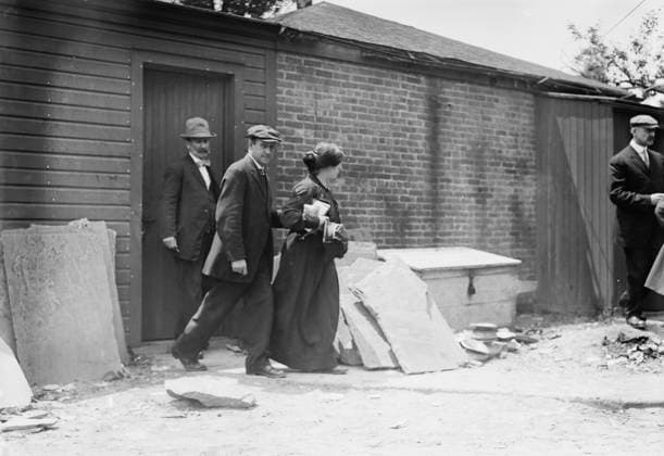 RECORD DATE NOT STATED Becky Edelson i.e., Edelsohn taken from jail, 1914. Shows Rebecca Edelsohn (c. 1889 or 1892-1973) after her arrest for attempting to hold an open air mass meeting in Fountain Square, Tarrytown, New York on May 30, without a permit. Edelsohn and fellow I.W.W. members were protesting labor violence in Ludlow, Colorado and went to Tarrytown to denounce John D. Rockefeller, Jr. Copyright:xHeritagexArt HeritagexImagesxBainxNewsxServicex IMAGO, ! ACHTUNG: AUFNAHMEDATUM GESCHÄTZT!  Copyright:HeritagexArt HeritagexImagesxBainxNewsxServicex IMAGO