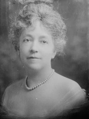 RECORD DATE NOT STATED Elsie de Wolfe, 1914. Shows interior decorator and actress Elsie de Wolfe (1865?-1950) who was also known as Lady Mendl. Copyright:xHeritagexArt HeritagexImagesxBainxNewsxServicex IMAGO, ! ACHTUNG: AUFNAHMEDATUM GESCHÄTZT!  Copyright:HeritagexArt HeritagexImagesxBainxNewsxServicex IMAGO
