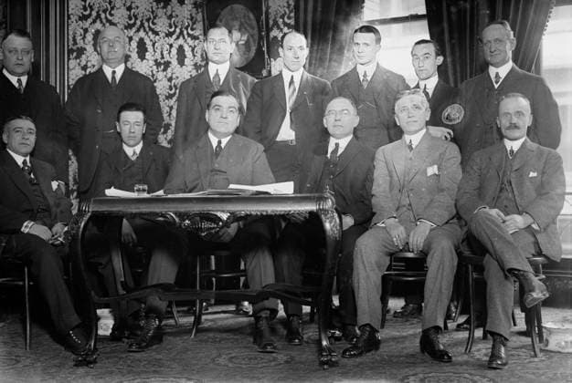 RECORD DATE NOT STATED International League Meeting, 1914. Copyright:xHeritagexArt HeritagexImagesxBainxNewsxServicex IMAGO, ! ACHTUNG: AUFNAHMEDATUM GESCHÄTZT!  Copyright:HeritagexArt HeritagexImagesxBainxNewsxServicex IMAGO