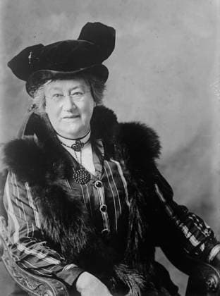 RECORD DATE NOT STATED Dr. A.M. Comfort, 1916. Shows Dr. Anna Manning Comfort, who was a graduate of the New York Medical College and Hospital for Women. Copyright:xHeritagexArt HeritagexImagesxBainxNewsxServicex IMAGO, ! ACHTUNG: AUFNAHMEDATUM GESCHÄTZT!  Copyright:HeritagexArt HeritagexImagesxBainxNewsxServicex IMAGO