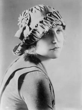 RECORD DATE NOT STATED Virginia Lee, between c1915 and c1920. Copyright:xHeritagexArt HeritagexImagesxBainxNewsxServicex IMAGO, ! ACHTUNG: AUFNAHMEDATUM GESCHÄTZT!  Copyright:HeritagexArt HeritagexImagesxBainxNewsxServicex IMAGO