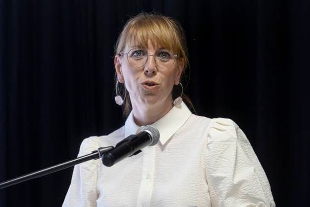 Die Politikerin (Bündnis 90 Die Grünen) und sächsische Staatsministerin der Justiz und für Demokratie, Europa und Gleichstellung Katja Meier (geb.10. September 1979) während der Festveranstaltung anläßlich des 10-jährigen Bestehens der Suchttherapiestation der JVA Zeithain Sachsen. *** The politician Bündnis 90 Die Grünen and Saxon State Minister of Justice and for Democracy, Europe and Equality Katja Meier born September 10, 1979 during the ceremony on the occasion of the 10th anniversary of the addiction therapy ward of the Zeithain Prison Saxony