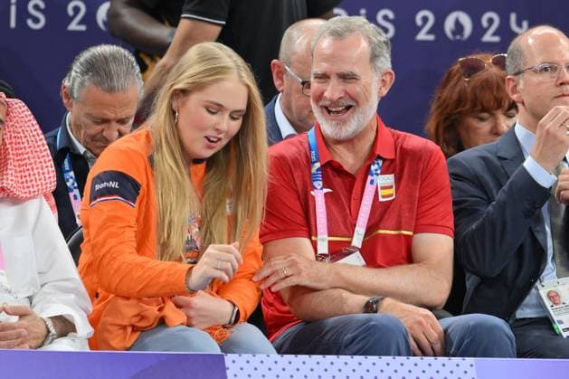 Paris 2024 - Royals Attend Basketball 3x3 Final - Pierre King Felipe VI of Spain and Princess Catharina-Amalia Beatrix of the Netherlands during Men s Gold Medal Game of the 3x3 Basketball between France and Netherlands on La Concorde 1 during the Paris 2024 Olympics Games on August 5, 2024 in Paris, France. Photo by Laurent Zabulon ABACAPRESS.COM Paris France  Copyright: xZabulonxLaurent ABACAx