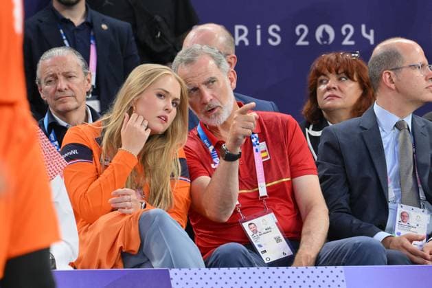 Paris 2024 - Royals Attend Basketball 3x3 Final - Pierre King Felipe VI of Spain and Princess Catharina-Amalia Beatrix of the Netherlands during Men s Gold Medal Game of the 3x3 Basketball between France and Netherlands on La Concorde 1 during the Paris 2024 Olympics Games on August 5, 2024 in Paris, France. Photo by Laurent Zabulon ABACAPRESS.COM Paris France  Copyright: xZabulonxLaurent ABACAx