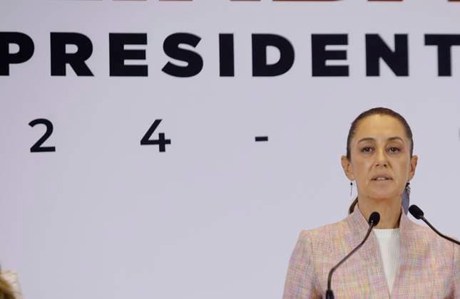 Claudia Sheinbaum, Mexico s Virtual President-elect, Meets With Governors Of The West Region Claudia Sheinbaum is holding a press conference in Mexico City, Mexico, on August 7, 2024, on the occasion of a meeting with governors of the Western Region (Colima, Guanajuato, Guerrero, Michoacan, and Queretaro) at the Hotel Courtyard Mexico City Revolucion, as part of the meetings she is scheduling this week with the country s governors. Mexico City Mexico City Mexico Copyright: xGerardoxVieyrax originalFilename: vieyra-notitle240807_npyGA.jpg
