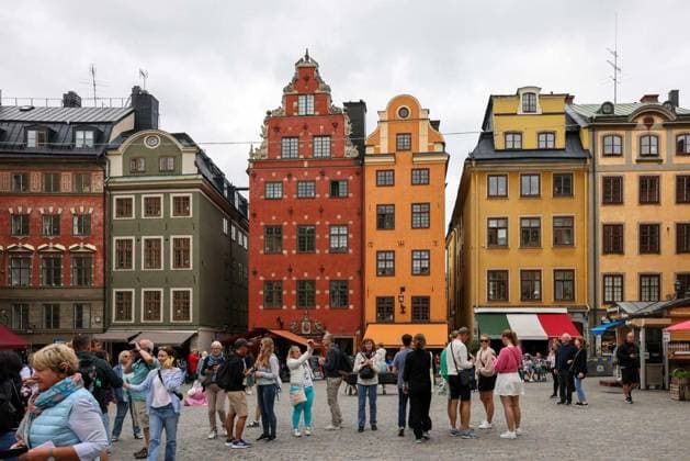Stockholm, Sweden - Stortorget, the big square, in Gamla Stan, old town, with traditional colorful old buildings, Stockholm, Sweden - July 26, 2023: Stortorget, the big square, in Gamla Stan, old town, with traditional colorful old buildings, Stockholm, Sweden - July 26, 2023: Stortorget, the big square, in Gamla Stan, old town, with traditional colorful old buildings, 20.11.2023, Copyright: xwjarekx Panthermedia36198803.jpg