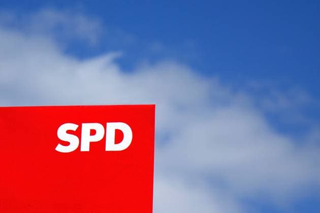 Wahlplakat der SPD Wahlplakat der SPD, 06.08.2024, Borkwalde, Brandenburg, Für eine Wahl wurde ein Wahlkplakat der SPD aufgehängt. *** SPD election poster SPD election poster, 06 08 2024, Borkwalde, Brandenburg, An SPD election poster was put up for an election