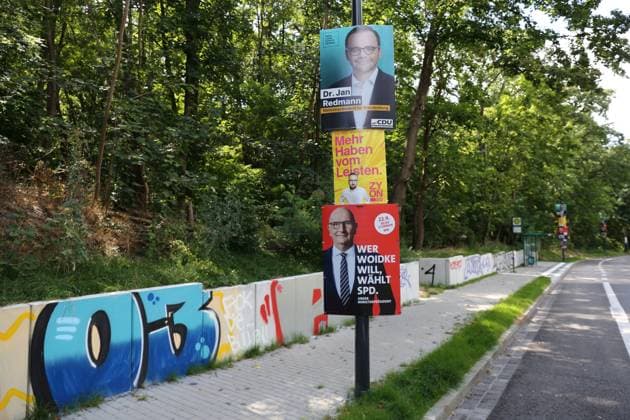 Wahlplakate von CDU mit Jan Redmann (Spitzenkandidat), FDP mit Zyon Braun (Spitzendkandidat) und SPD mit Dietmar Woidke (Ministerpräsident und Spitzenkandidat) für die Landtagswahl in Brandenburg, Potsdam, 10. August 2024. Die Wahl findet am 22. September statt. Landtagswahl Brandenburg 2024: Wahlplakate *** Election posters of CDU with Jan Redmann top candidate, FDP with Zyon Braun top candidate and SPD with Dietmar Woidke Prime Minister and top candidate for the state election in Brandenburg, Potsdam, August 10, 2024 The election will take place on September 22 State election Brandenburg 2024 Election posters