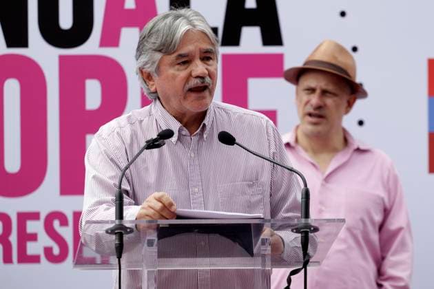 Former President of the Federal Electoral Institute, Leonardo Valdes Zurita speaking during a rally outside the National Electoral Institute (INE) to protest against the legislative overrepresentation that the National Regeneration Movement (MORENA) party could have. Mexico City Mexico - ZUMAe321 20240811_zia_e321_013 Copyright: xLuisxBarronx