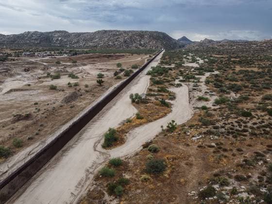 US-Mexico Border Wall in Jacumba Hot Springs - 11 Aug 2024 (Editor s note: Image taken by drone.) A general view of the border wall in Jacumba Hot Springs. The area in Jacumba Hot Springs in California is one of the popular places that migrants cross the border from Mexico to the United States. Even though there are a lot of officers patrol on both sides, hundreds of migrants still enter the United States everyday. Jacumba Hot Springs United States Copyright: xMichaelxHoxWaixLeex xSOPAxImagesx MichaelHo4374