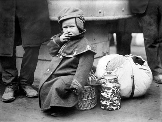 Polish emigrant child onboard S.S. President Grant, New York City, New York, USA, Bain News Service, November 1907  Copyright: xCircaxImagesx ghi-circa02897