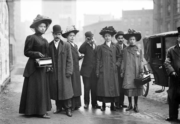 Group of collectors for Italian sufferers of 1908 Messina, Italy Earthquake, New York City, New York, USA, Bain News Service, January 1909  Copyright: xCircaxImagesx ghi-circa02928