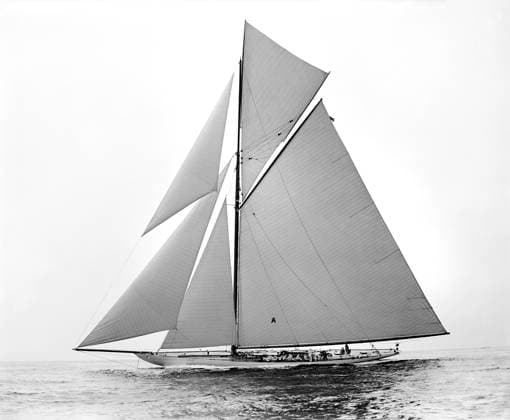 Yacht Columbia, America s Cup Winner, New York harbor, New York City, New York USA, Detroit Publishing Company, 1901  Copyright: xCircaxImagesx ghi-circa03827