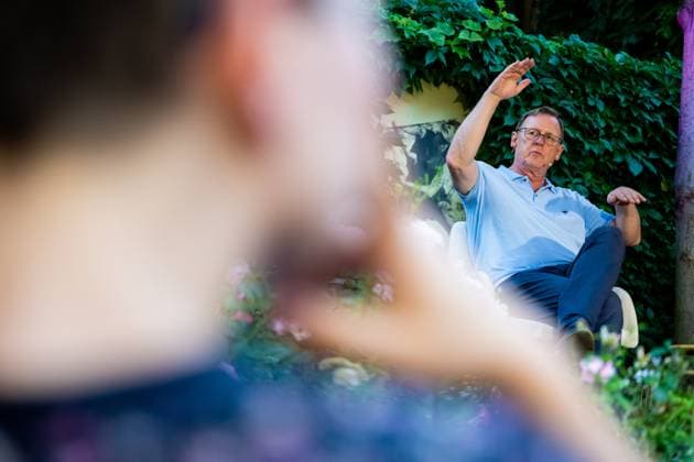 LANDTAGSWAHLKAMPF THÜRINGEN - DIE LINKE. - RAMELOWDIREKT 13 08 2024:- Weimar: Ministerpräsident Bodo Ramelow auf dem Podium. Die Wahlkampfveranstaltung der Partei DIE LINKE. Thüringen RamelowUnterwegs am 13. August 2024 im Künstlergarten in Weimar. _________________ *** LANDTAGSWAHLKAMPF THÜRINGEN DIE LINKE RAMELOWDIREKT 13 08 2024 Weimar Prime Minister Bodo Ramelow on the podium The election campaign event of the party DIE LINKE Thuringia RamelowOn the road on August 13, 2024 in the artists garden in Weimar