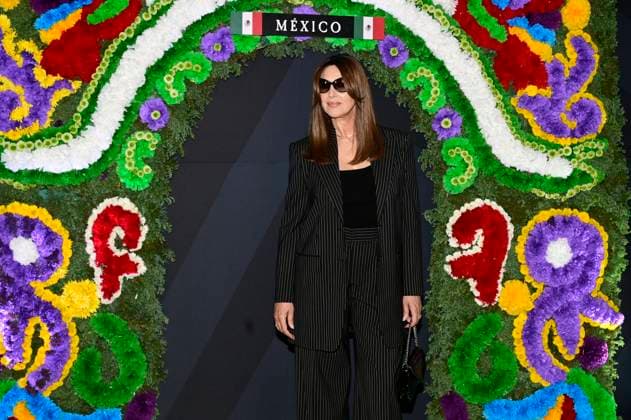 August 13, 2024, Mexico City, Ciudad de Mexico, Mexico: Italian actress Monica Bellucci Posing for photos during the Beetlejuice Beetlejuice film Photocall at Mexico City Four Season Hotel. August 13, 2024 in Mexico City, Mexico. Mexico City Mexico - ZUMAe321 20240813_zea_e321_016 Copyright: xCarlosxTischler xEyepixxGroupx
