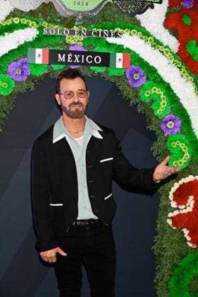 Beetlejuice Beetlejuice Mexico City Premiere American actor Justin Theroux Posing for photos during the Beetlejuice Beetlejuice film Photocall at Mexico City Four Season Hotel. August 13, 2024 in Mexico City, Mexico. Mexico City CDMX Mexico Copyright: xCarlosxTischlerx
