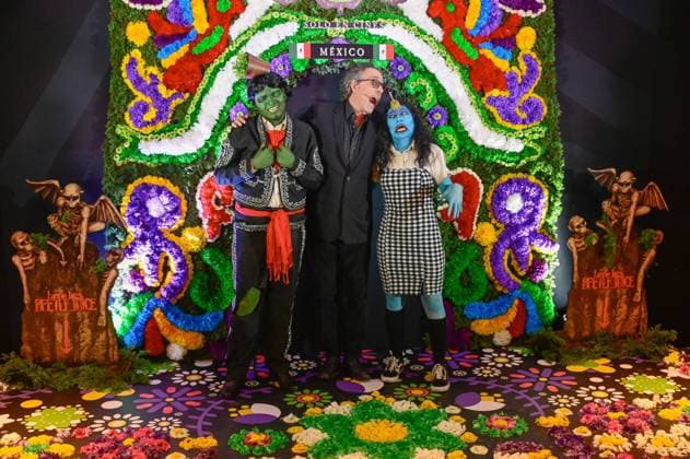 Beetlejuice Beetlejuice Mexico City Premiere Director Tim Burton Posing for photos during the Beetlejuice Beetlejuice film Photocall at Mexico City Four Season Hotel. August 13, 2024 in Mexico City, Mexico. Mexico City CDMX Mexico Copyright: xCarlosxTischlerx