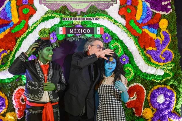 Beetlejuice Beetlejuice Mexico City Premiere Director Tim Burton Posing for photos during the Beetlejuice Beetlejuice film Photocall at Mexico City Four Season Hotel. August 13, 2024 in Mexico City, Mexico. Mexico City CDMX Mexico Copyright: xCarlosxTischlerx