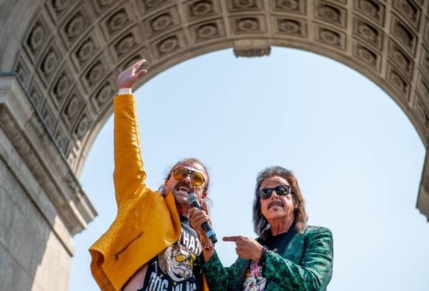 August 14, 2024, Toronto, On, Canada: Jimmy Hart, left, and Pretty Ricky Willdy announce the opening of the annual Canadian National Exhibition on media preview day at the CNE fairgrounds in Toronto on Wednesday, August 14, 2024. Toronto Canada  - ZUMAc35_ 20240814_zaf_c35_037 Copyright: xLauraxProctorx