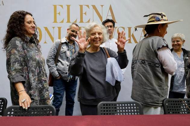 Photographic Tribute To Elena Poniatowska In Mexico Elena Poniatowska, Mexican writer and journalist, is attending a press conference in Mexico City, Mexico, on August 14, 2024, at the Rejas del Bosque de Chapultepec, prior to the inauguration of her photographic tribute, which is interweaving images by nineteen outstanding Mexican women photographers. Mexico City Mexico City Mexico  Copyright: xGerardoxVieyrax originalFilename: vieyra-notitle240814_npQY4.jpg