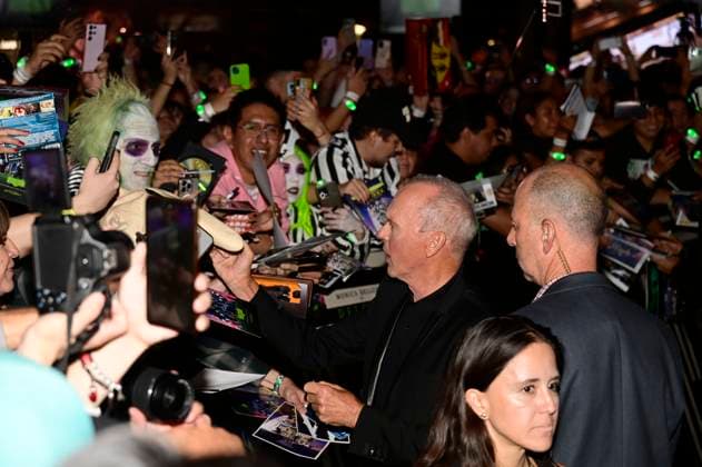 August 14, 2024, Mexico City, Ciudad de Mexico, Mexico: American actor Michael Keaton attends the black carpet of Beetlejuice Beetlejuice Fan Event at Cinepolis Toreo Parque Central. on August 14, 2024 in Mexico City, Mexico. Mexico City Mexico - ZUMAe321 20240814_zea_e321_063 Copyright: xCarlosxTischler xEyepixxGroupx