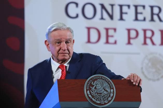 Mexiko, Präsident Andres Manuel Lopez Obrador Pressekonferenz in Mexiko-Stadt Mexican President Lopez Obrador Briefing Mexican President AndrÃ s Manuel Lopez Obrador speaking about the resources to be given to those who participated in the Paris 2024 Olympic Games, during the briefing conference in front of reporters at the National Palace. on August 15, 2024 in Mexico City, Mexico. (Photo by Carlos Santiago Eyepix Group) Copyright: xCarlosxSantiago xEyepixxGroupx CS_15082024_127619