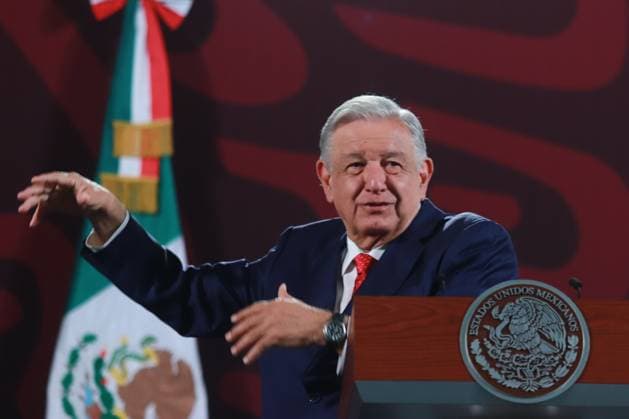 Mexiko, Präsident Andres Manuel Lopez Obrador Pressekonferenz in Mexiko-Stadt Mexican President Andro s Manuel LoÂ³pez Obrador speaking about the resources to be given to those who participated in the Paris 2024 Olympic Games, during the briefing conference in front of reporters at the National Palace. on August 15, 2024 in Mexico City, Mexico. Mexico City Mexico - ZUMAe321 20240815_zia_e321_010 Copyright: xCarlosxSantiagox