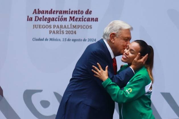Flag-Bearing Ceremony for the Mexican Paralympic athletes to Paralympic Games Paris 2024 Mexican President, Andres Manuel Lopez Obrador and Paralympic Taekwondist Claudia Romero Rodriguez during the flag-bearing ceremony for the Mexican Paralympic athletes that will participate in Paralympic Games Paris 2024, at the National Palace. on August 15, 2024 in Mexico City, Mexico. (Photo by Carlos Santiago Eyepix Group) Copyright: xCarlosxSantiago xEyepixxGroupx CS_15082024_127671
