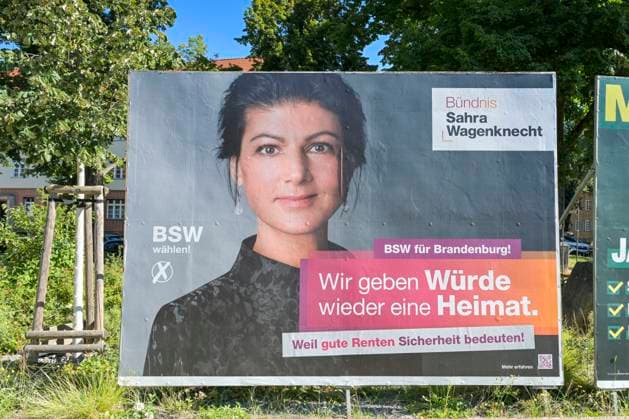 Sahra Wagenknecht BSW, Wahlplakate zur Landtagswahl in Brandenburg am 22.09.2024, Potsdam, Brandenburg, Deutschland *** Sahra Wagenknecht BSW, election posters for the state election in Brandenburg on 22 09 2024, Potsdam, Brandenburg, Germany
