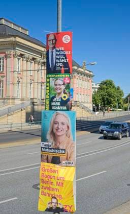 Wahlplakate zur Landtagswahl in Brandenburg am 22.09.2024, Landtag, Potsdam, Brandenburg, Deutschland *** Election posters for the state election in Brandenburg on 22 09 2024, Landtag, Potsdam, Brandenburg, Germany