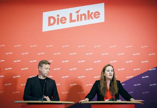Bilder des Jahres 2024, News 08 August News Themen der Woche KW34 News Bilder des Tages Janine Wissler, Vorsitzende der Partei Die Linke, und Martin Schirdewan, Vorsitzender der Partei Die Linke, aufgenommen im Rahmen einer Pressekonferenz in Berlin, 19.08.2024. Berlin Deutschland *** Janine Wissler, Chairwoman of the Left Party, and Martin Schirdewan, Chairman of the Left Party, at a press conference in Berlin, 19 08 2024 Berlin Germany Copyright: xFelixxZahn photothek.dex