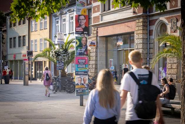 Wahlplakate Landtagswahl 2024 19082024 - Wahlplakate von Buendnis fuer Deutschland, CDU, Gruene und SPD in Erfurt am grossen Platz Anger zur Landtagswahl 2024. Foto : Paul-Philipp Braun Erfurt Thueringen Germany *** Election posters state election 2024 19082024 Election posters of Alliance for Germany, CDU, Greens and SPD in Erfurt at the large square Anger for the state election 2024 Photo Paul Philipp Braun Erfurt Thuringia Germany 190824_ppb-10