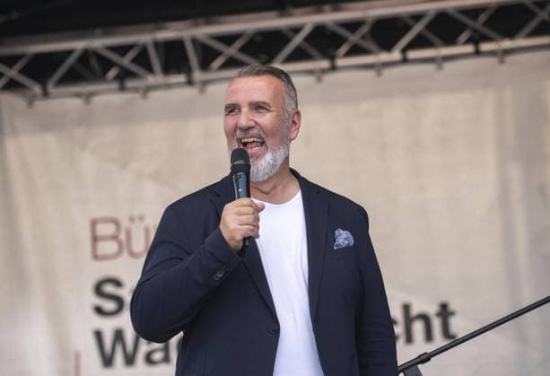 2024 LANDTAGSWAHL THÜRINGEN - WAHLKAMPFVERANSTALTUNG - BÜNDNISSES SAHRA WAGENKNECH (BSW) ** NUR FÜR REDAKTIONELLE ZWECKE ** EDITORIAL USE ONLY **<p>19 08 2024-Eisenach: 2024 Landtagswahl Thüringen - Wahlkampfveranstaltung BSW auf dem Markt in Eisenach im Foto: Steffen Schütz (Vorsitzender BSW Thüringen) ( Deutschland Thueringen Eisenach Copyright: SaschaxFromm *** 2024 STATE ELECTION THURINGIA ELECTION CAMPAIGN EVENT SAHRA WAGENKNECH BSW FOR EDITORIAL PURPOSES ONLY EDITORIAL USE ONLY p 19 08 2024 Eisenach 2024 State election Thuringia election campaign event BSW on the market in Eisenach in the photo Steffen Schütz Chairman BSW Thuringia Germany Thueringen Eisenach Copyright SaschaxFromm Copyright: SaschaxFromm doc7wtd1jg9v8gw6f2zft6 ,EDITORIAL USE ONLY
