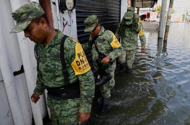 Floods In Chalco Affect Families Come Mexico Members of the Mexican army are trying to walk on flooded streets in Chalco, State of Mexico, on August 20, 2024, where several families are being severely affected by heavy rains in recent days. Chalco, State Of Mexico Chalco, State Of Mexico Mexico  Copyright: xGerardoxVieyrax originalFilename: vieyra-notitle240820_npIWo.jpg