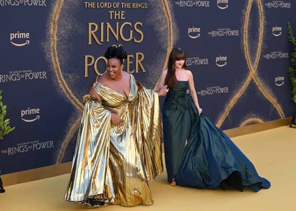 Bilder des Jahres 2024, Entertainment 08 August Entertainment Themen der Woche KW34 Entertainment Bilder des Tages Celebrities arriving at the world premiere for Season Two of The Lord of the Rings: The Rings of Power at BFI Southbank in London Featuring: Sophia Nomvete, Markella Kavenagh Where: London, United Kingdom When: 20 Aug 2024 Credit: Cover Images EDITORIAL USE ONLY. NOT FOR USE BY NEWSPAPERS BASED IN THE UK. Copyright: xx coverimg54039748